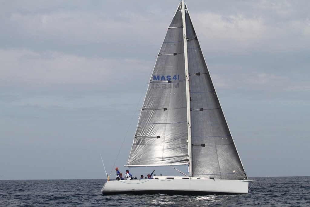 1994-bashford-howison-41-sail-9820517-20250730002937339-1.jpg