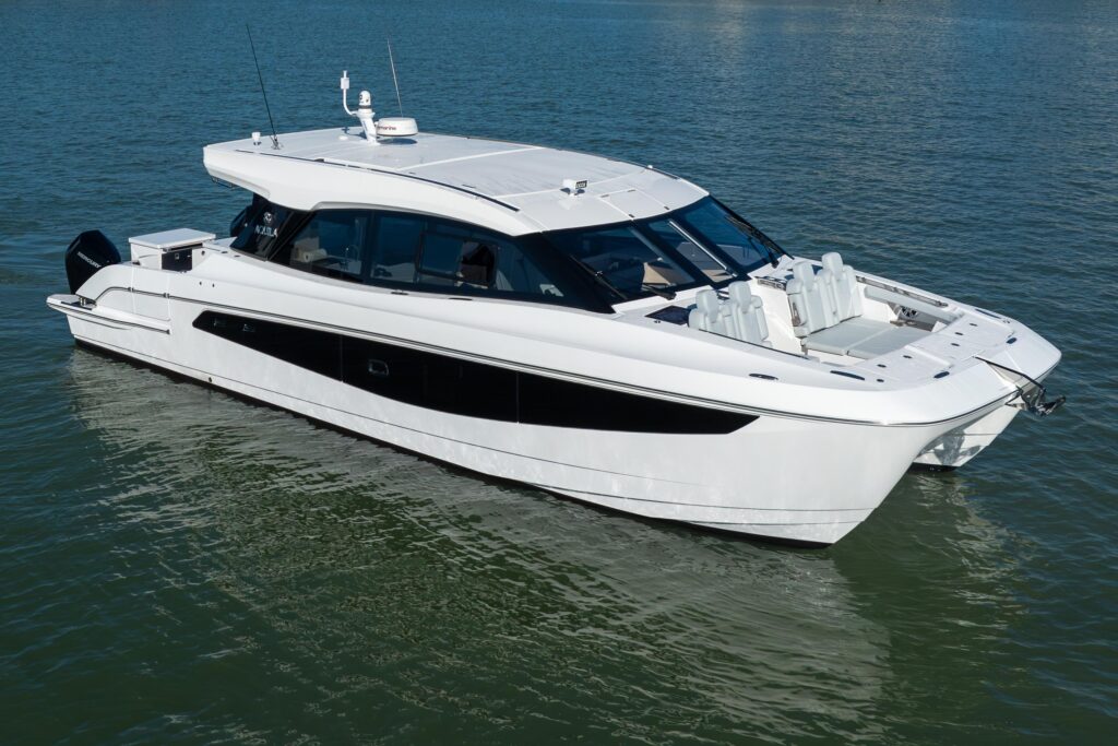 2025-aquila-42-coupe-power-9676873-20251103184243000-1.jpg