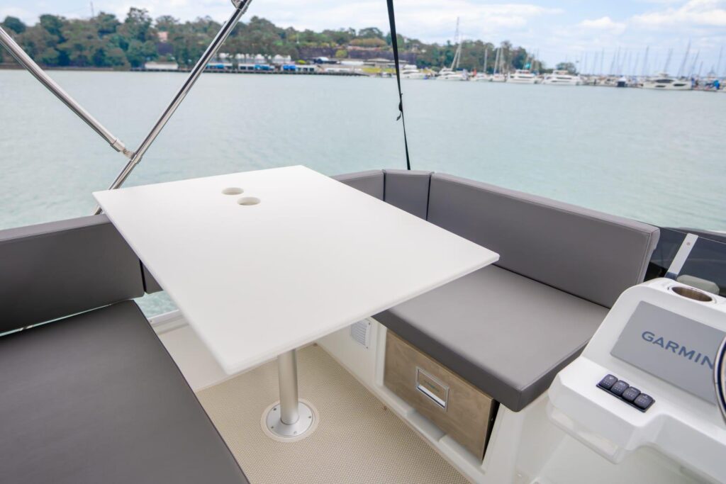 2025-beneteau-antares-11-fly-power-9648447-20250203200509790-1_XLARGE.jpg