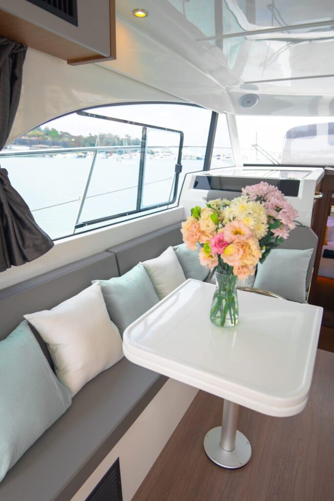 2025-beneteau-antares-11-fly-power-9648447-20250203200516786-1_XLARGE.jpg