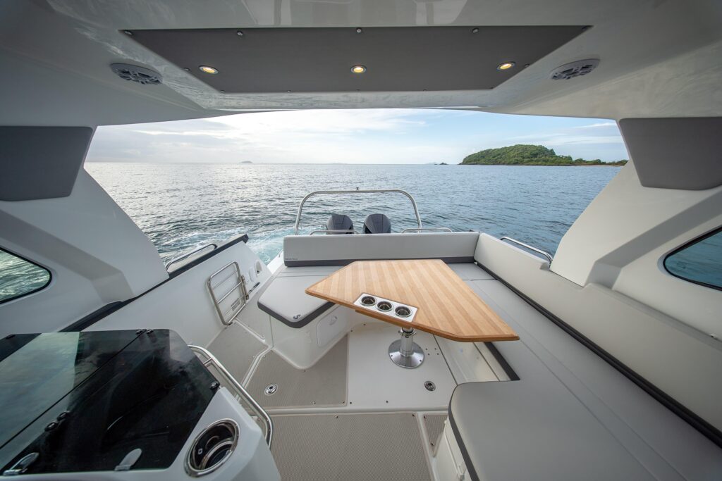 2025-beneteau-gran-turismo-32-power