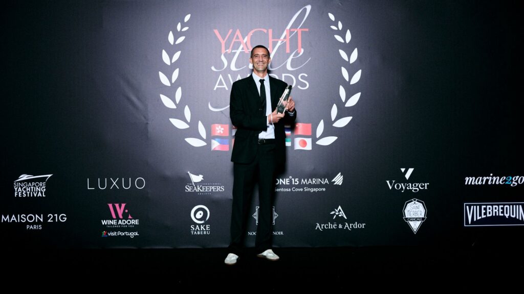 Aquila Yachtstly