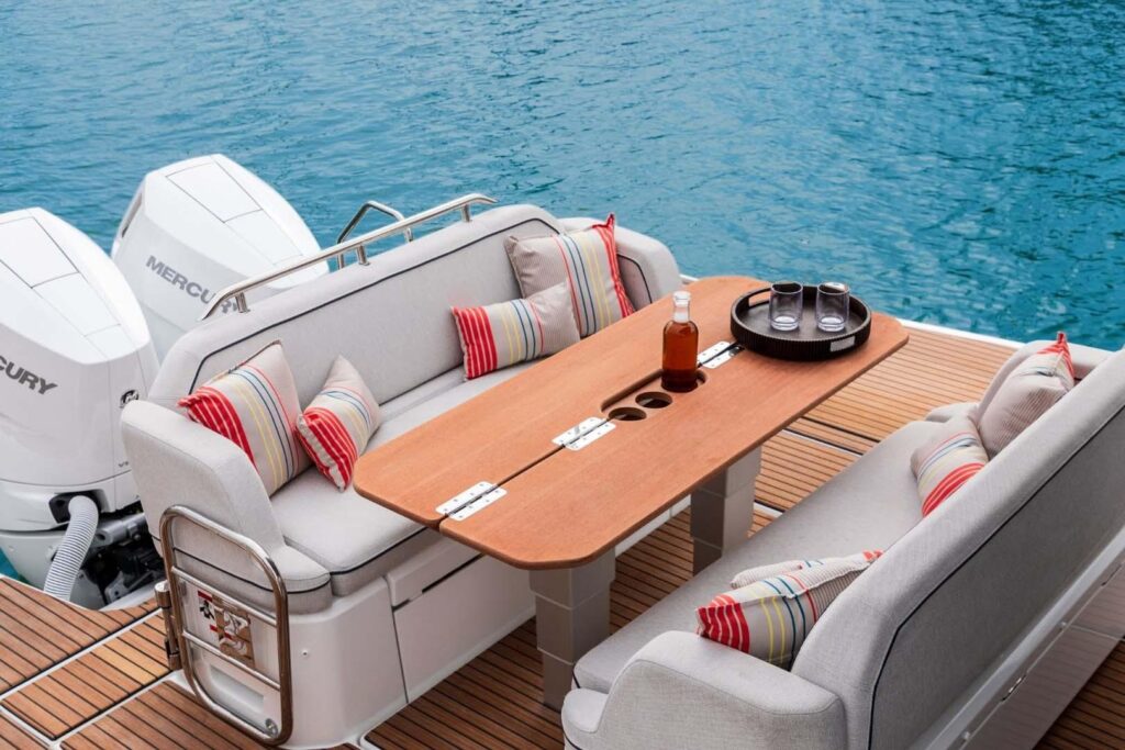 2025-beneteau-gran-turismo-35-power-9990020-20251023163637336-2.jpg