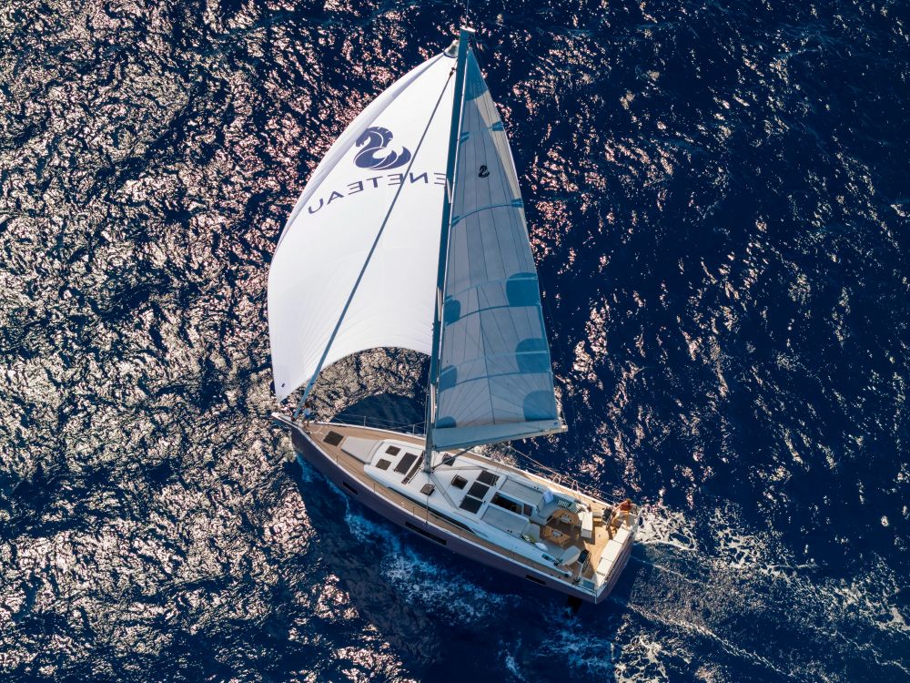 Beneteau Sail