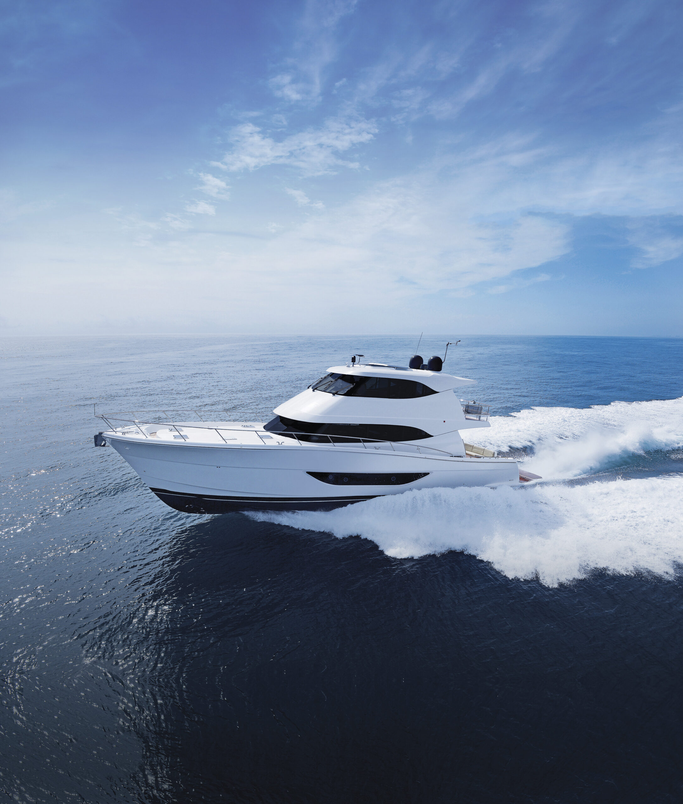 Maritimo M70 Exterior 3000w Scaled 1