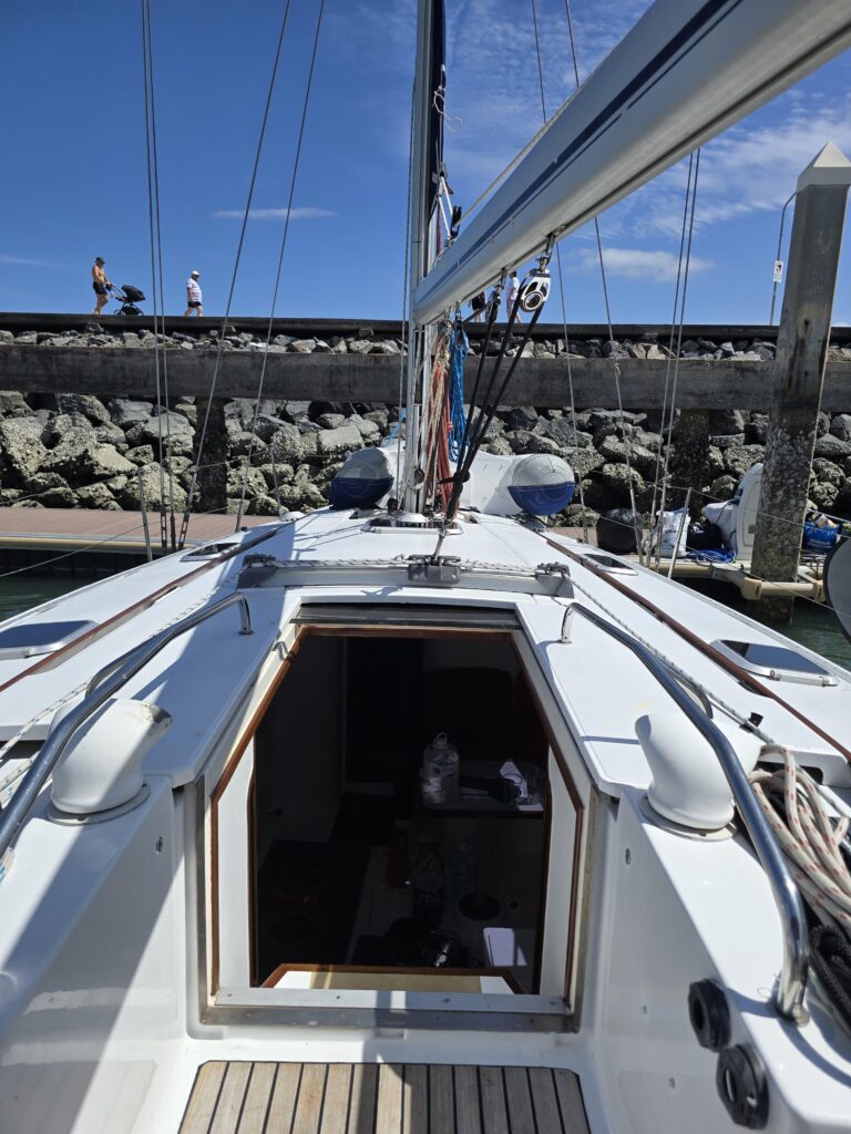 1995-jeanneau-sun-odyssey-sail-9852533-20250626000420508-1.jpg