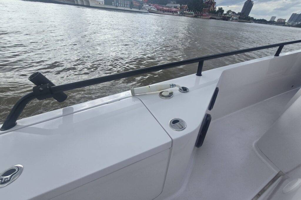 2023-axopar-28-cabin-power-10309998-20260901193351415-4.jpg