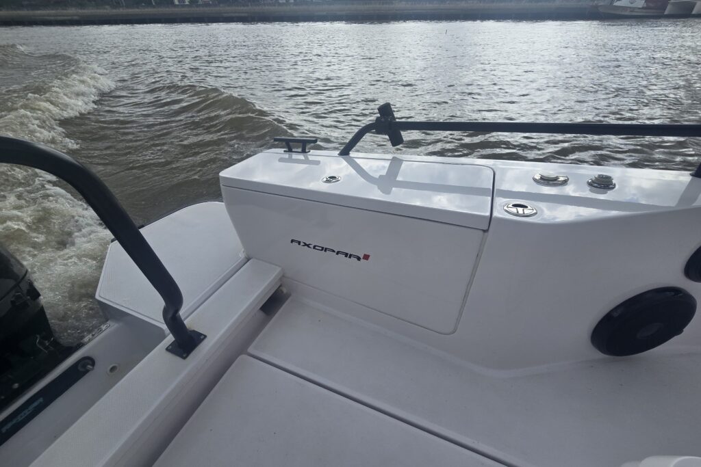 2023-axopar-28-cabin-power-10309998-20260901193408583-1.jpg
