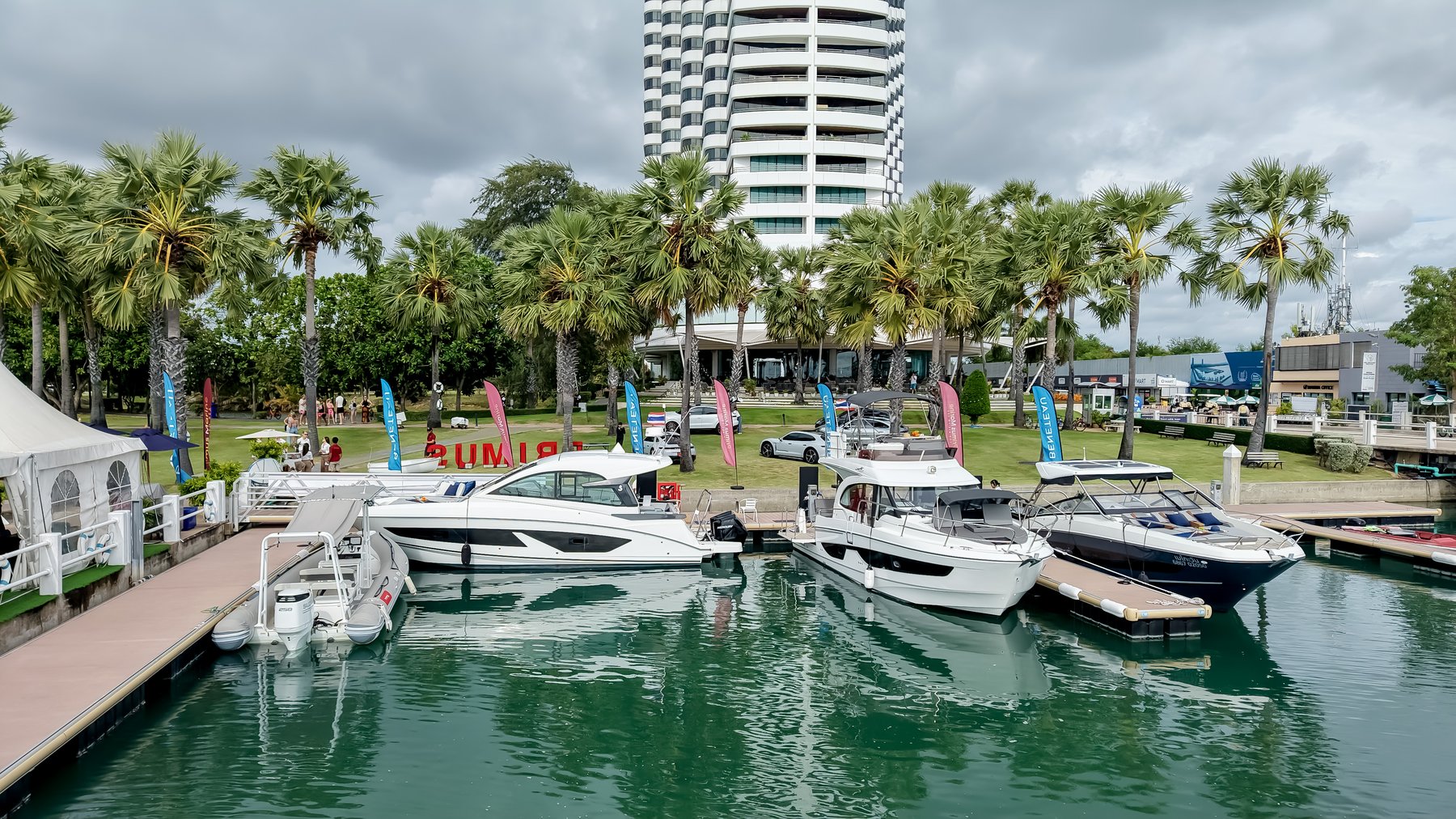 Ocean Marina Yacht Club Pattaya from above