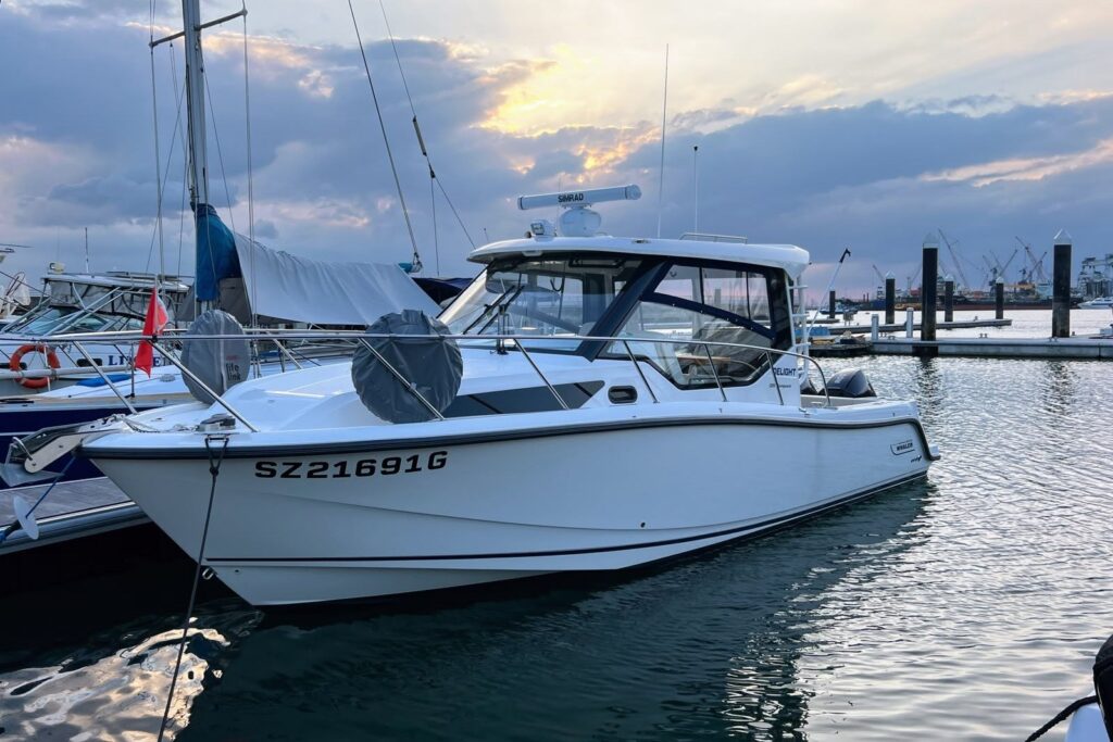 2023-boston-whaler-325-conquest-power-10373325-20261020212819401-1.jpg